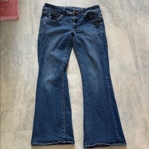 American Eagle  jeans  blue mid - dark
Wash  Super stretch  kick boot midrise